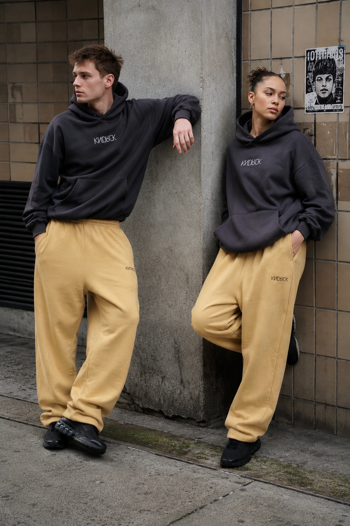 KNDRCK beige joggerke
