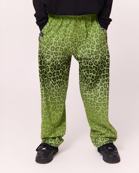 KNDRCK OTROŠKE unikat joggerke - Green leopard