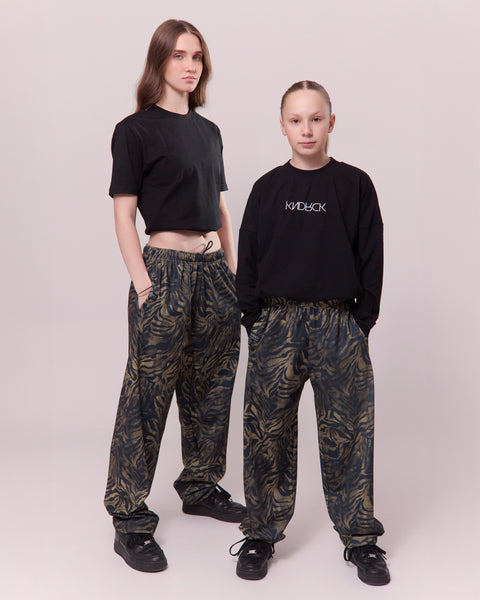 KNDRCK unikat joggerke - Jungle