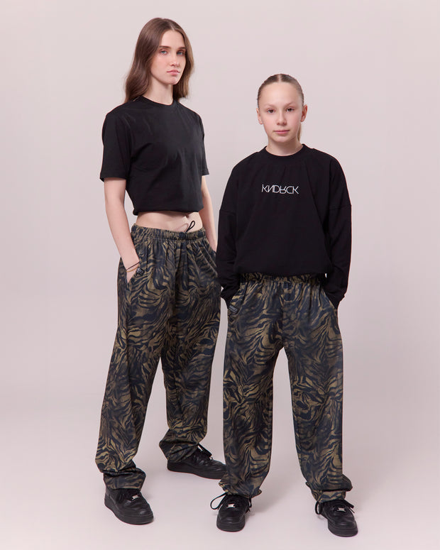KNDRCK unikat joggerke - Jungle