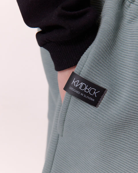 KNDRCK OTROŠKE oversized joggerke - mint