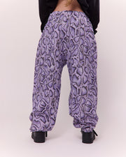 KNDRCK unikat joggerke - lavender leopard