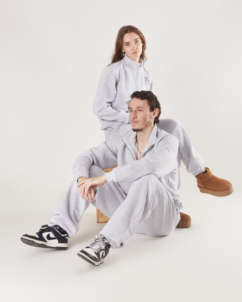 KNDRCK pulover s polzadrgo - siv